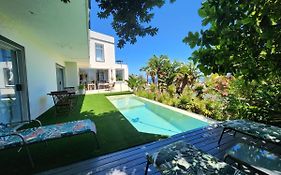Finchley Guesthouse In Camps Bay